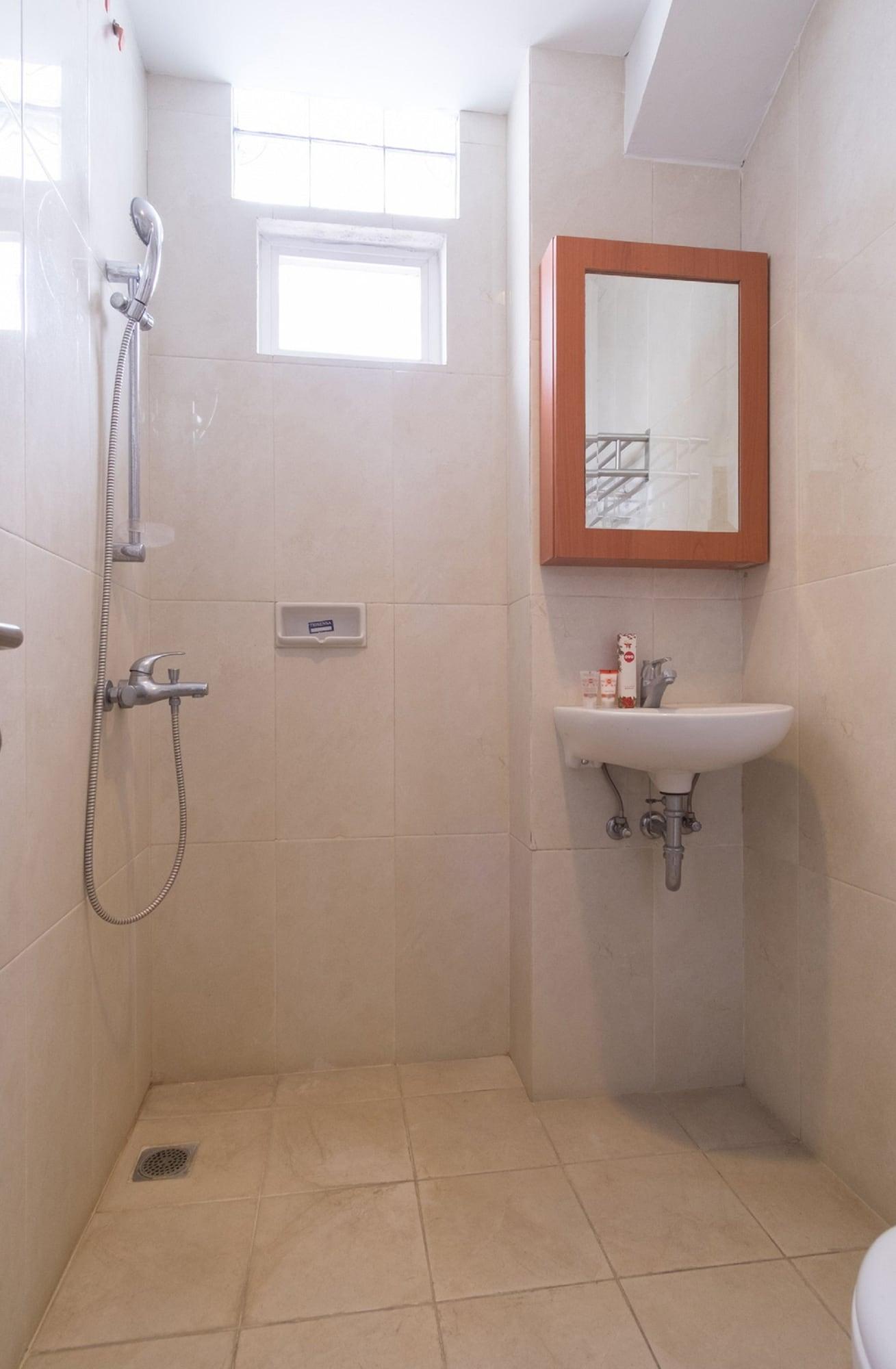 מדאן Oyo 294 Andrea Residence Syariah מראה חיצוני תמונה