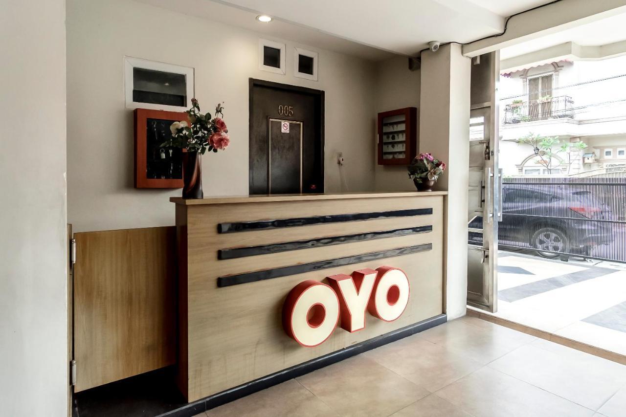 מדאן Oyo 294 Andrea Residence Syariah מראה חיצוני תמונה