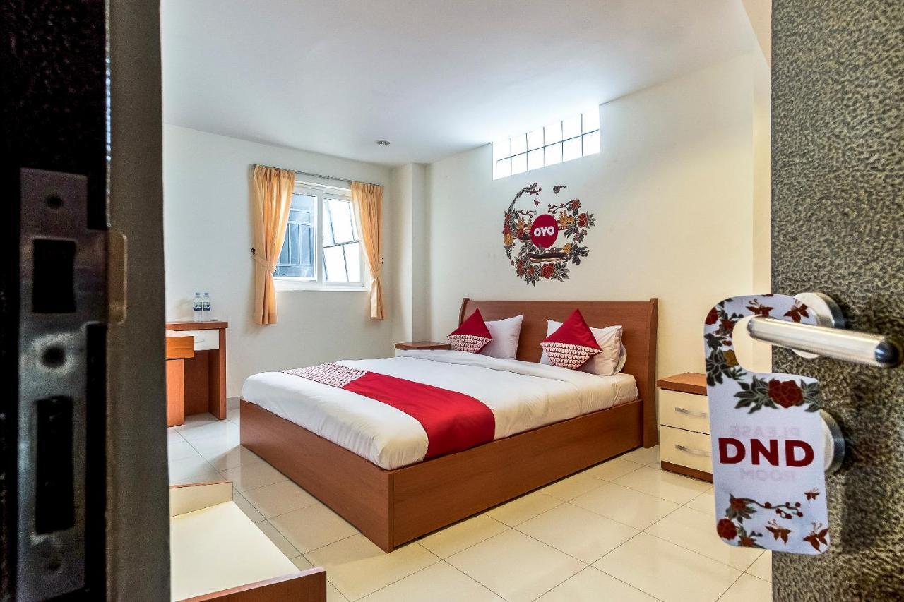 מדאן Oyo 294 Andrea Residence Syariah מראה חיצוני תמונה
